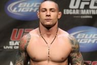 Thiago Silva played the bongos on Brandon Vera's back